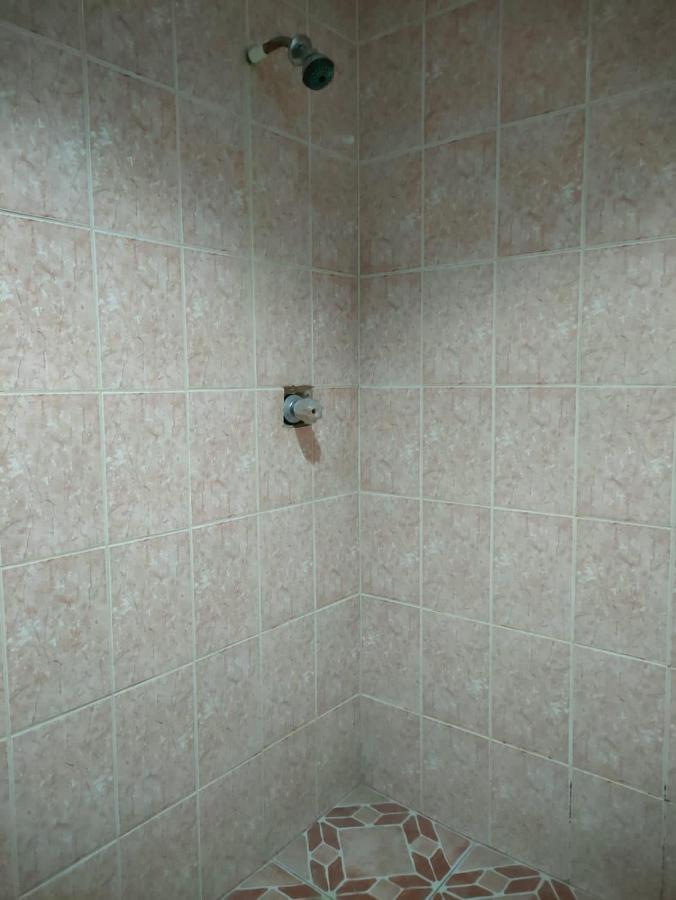 Casa Robles - Room Close To Airport #2 Μανάγκουα Εξωτερικό φωτογραφία